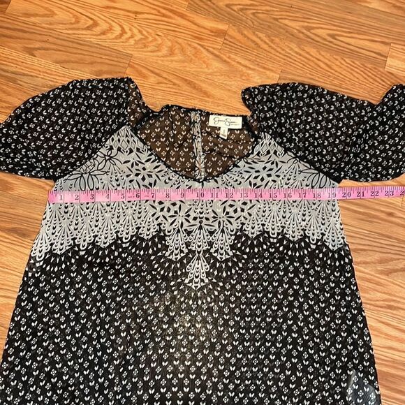 MATERNITY Semi Sheer Top, black and white, flowy, boho, Jessica Simpson, Medium - Picture 8 of 9